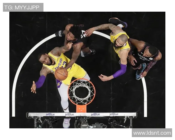 2010年湖人对决篮网的精彩瞬间与赛季回顾分析