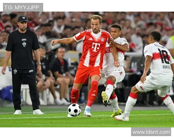 曼联与拜仁精彩对决录像回放全程回顾与精彩瞬间分析