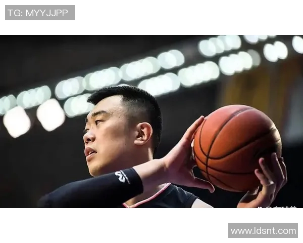 韩德君:从篮球新星到CBA传奇的奋斗与荣耀之路