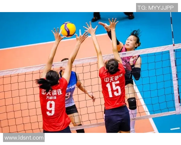 2014年八一女排与江苏女排激战回顾经典对决再现排球魅力与团队精神