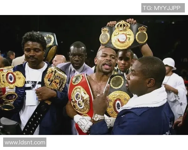 泰森与小罗伊琼的巅峰对决揭示拳击历史的新篇章